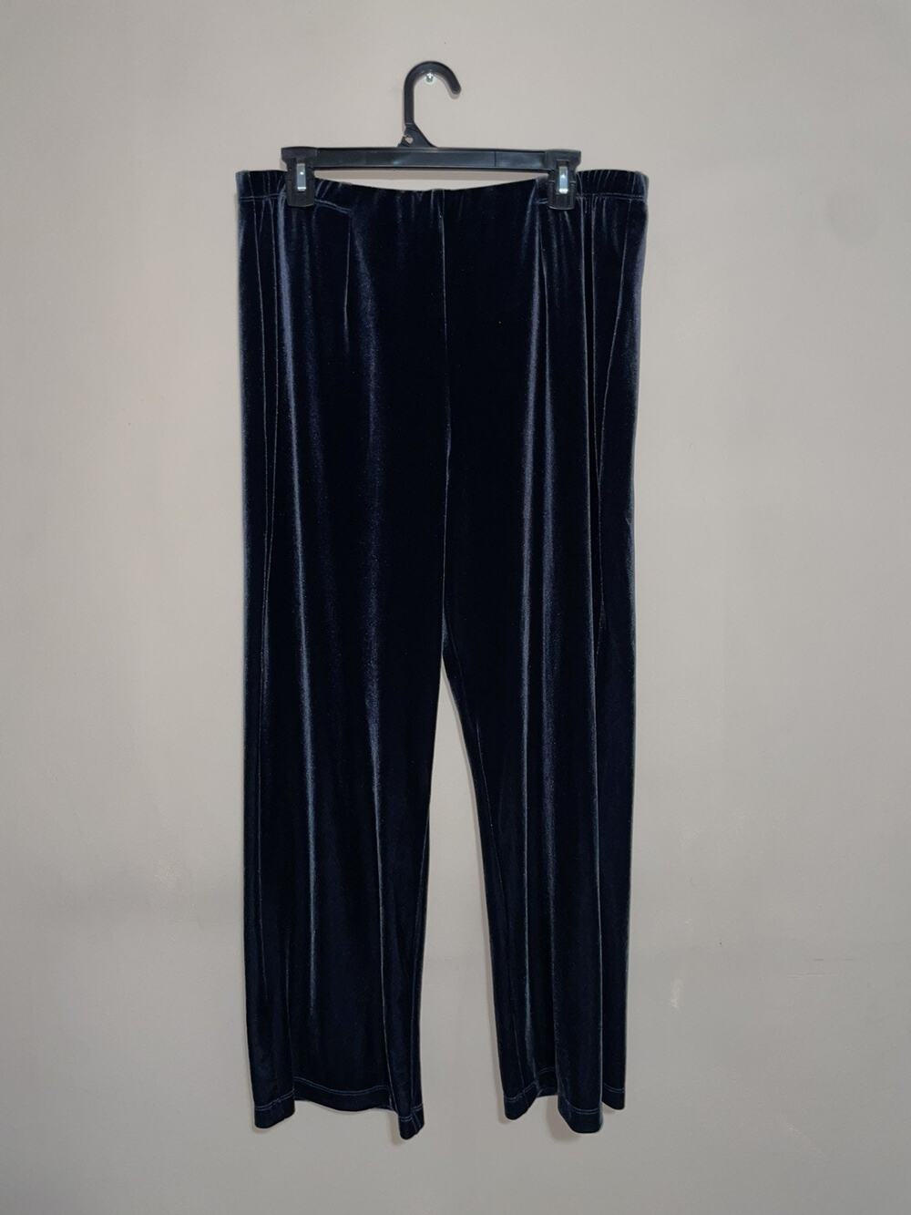 Chico’s Blue Smoke Velvet Pull-On Pants Stretch Women’s 2S L/12 - Short